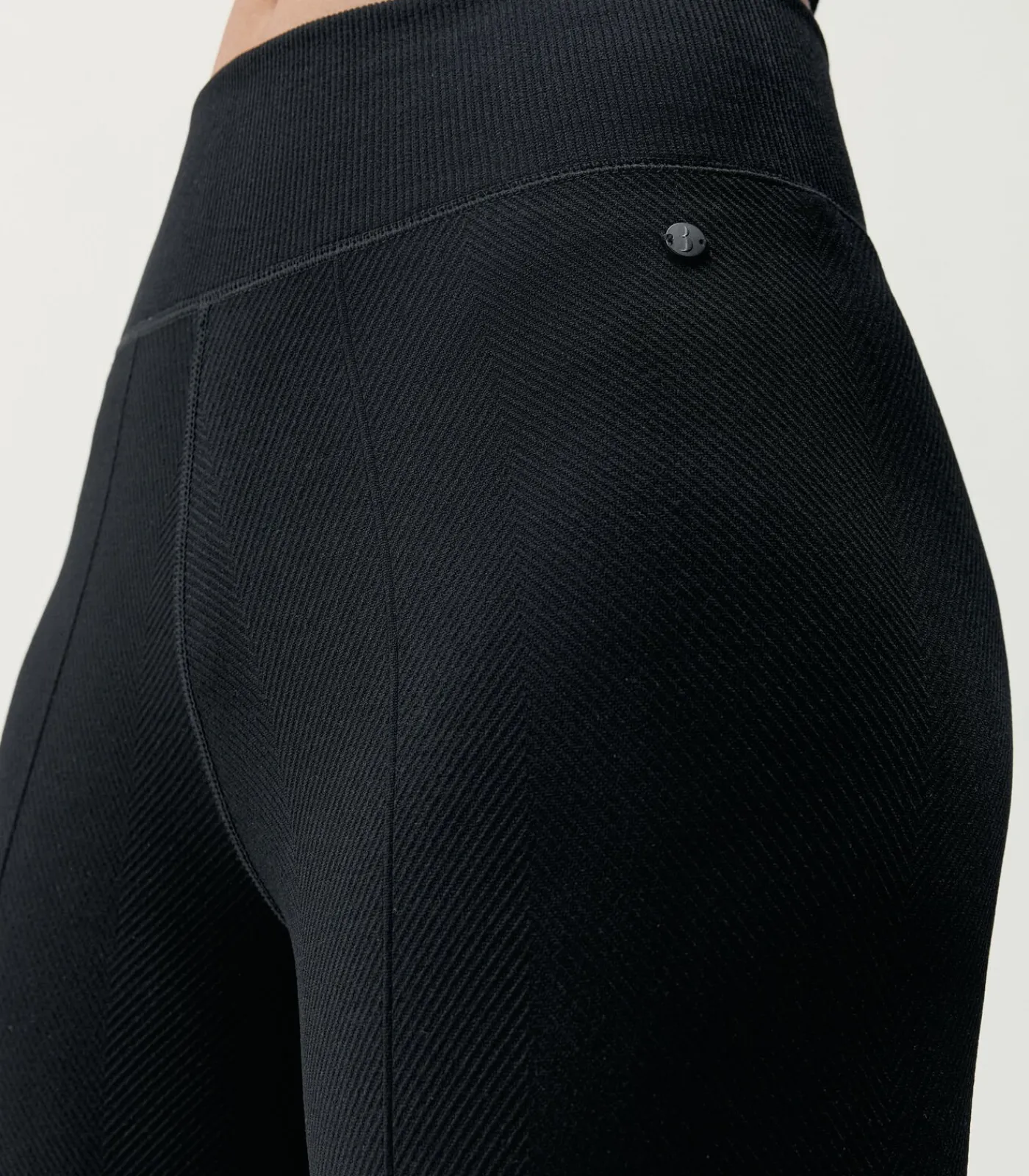 Born Living Yoga Broek Gita black