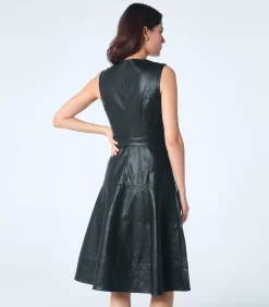 Smart & Joy Fit-and-flare mouwloze pu-jurk black Hot