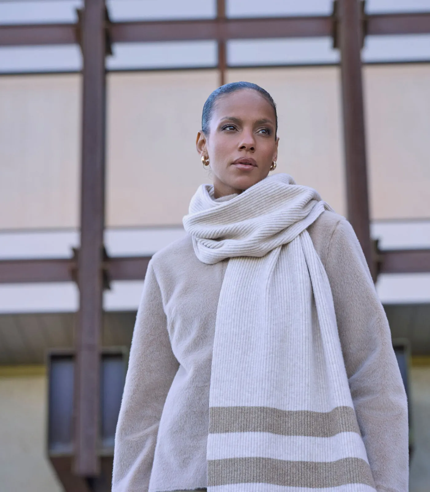 Rino&Pelle Gebreide gestreepte sjaal Birch melange OS beige Discount