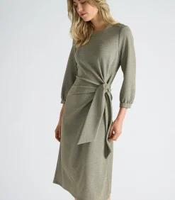 Marie Méro Groen kleed met lurex en knoop in de taille green Best