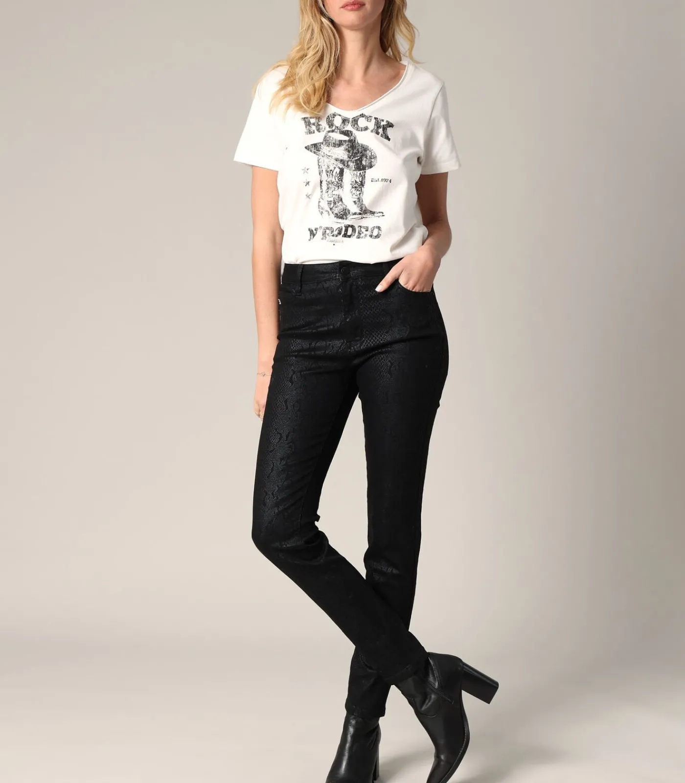 Deeluxe JESS - Slim-fit pythonprint jeans met satijneffect black