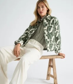 Marie Méro Kort groen en ecru jasje in loose fit green Hot