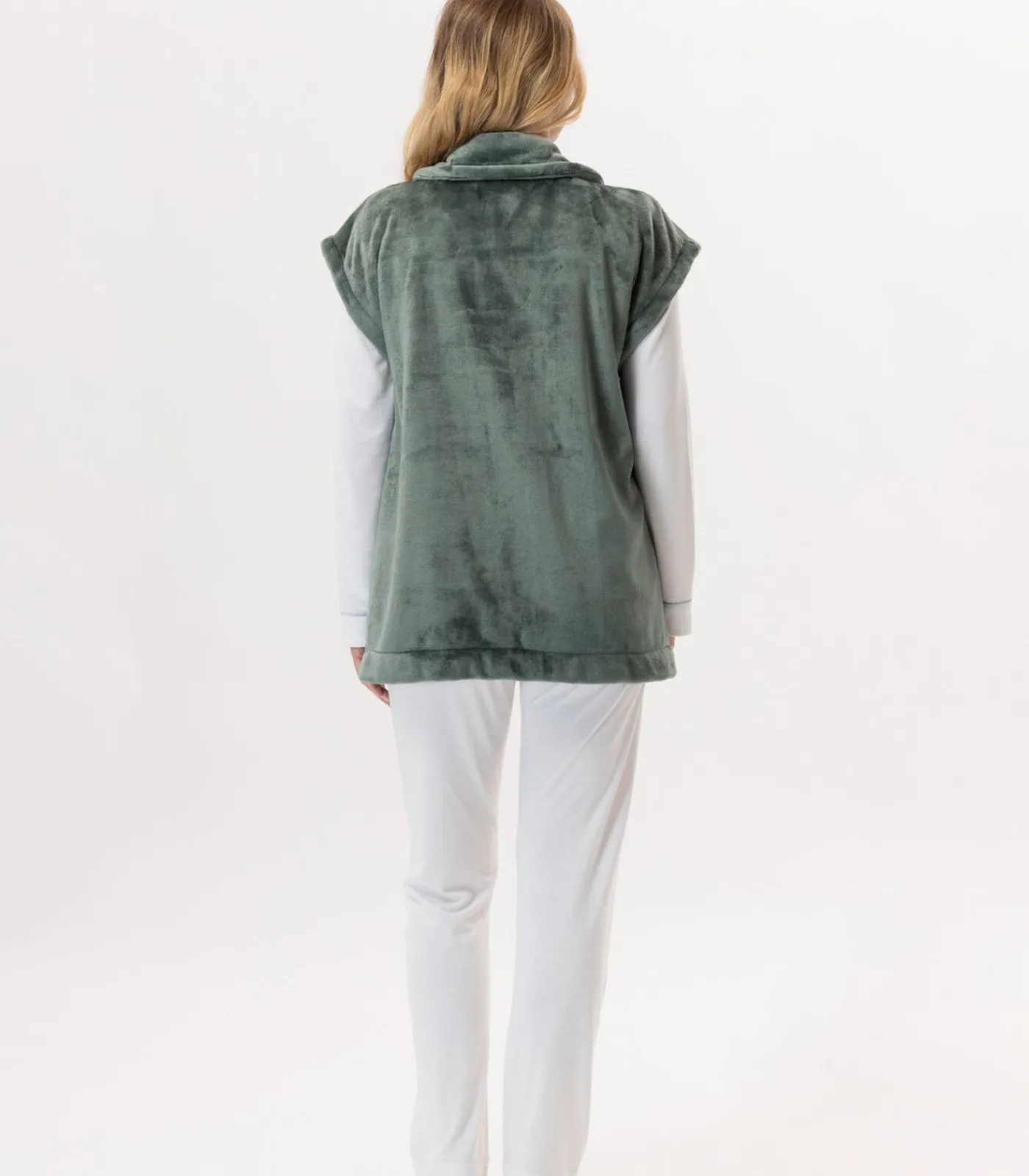 LE CHAT Korte mouwen jasje met knopen van pluche flanel ESSENTIEL H76A green