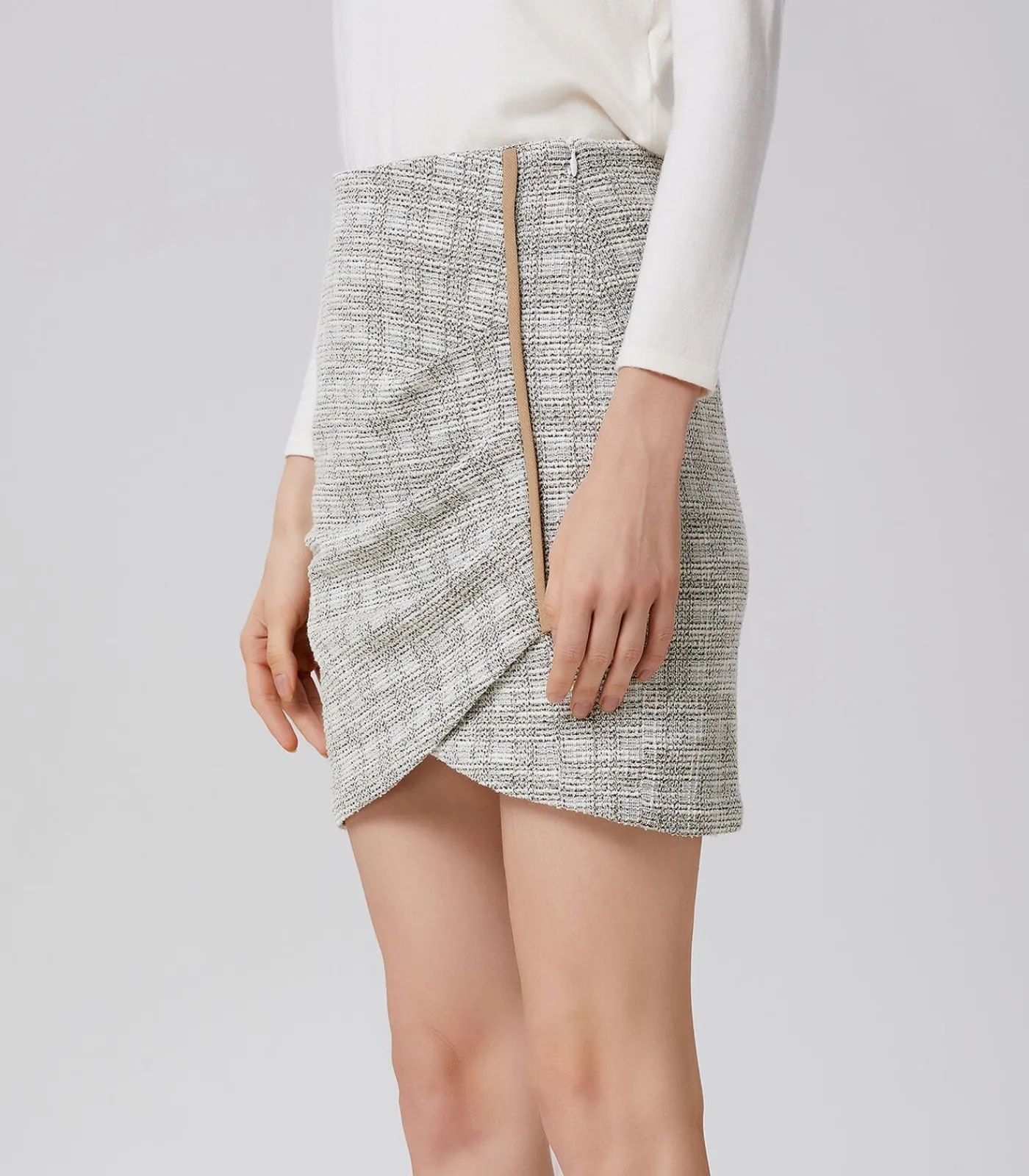 Smart & Joy Korte rok met zijflap en bias brown Sale