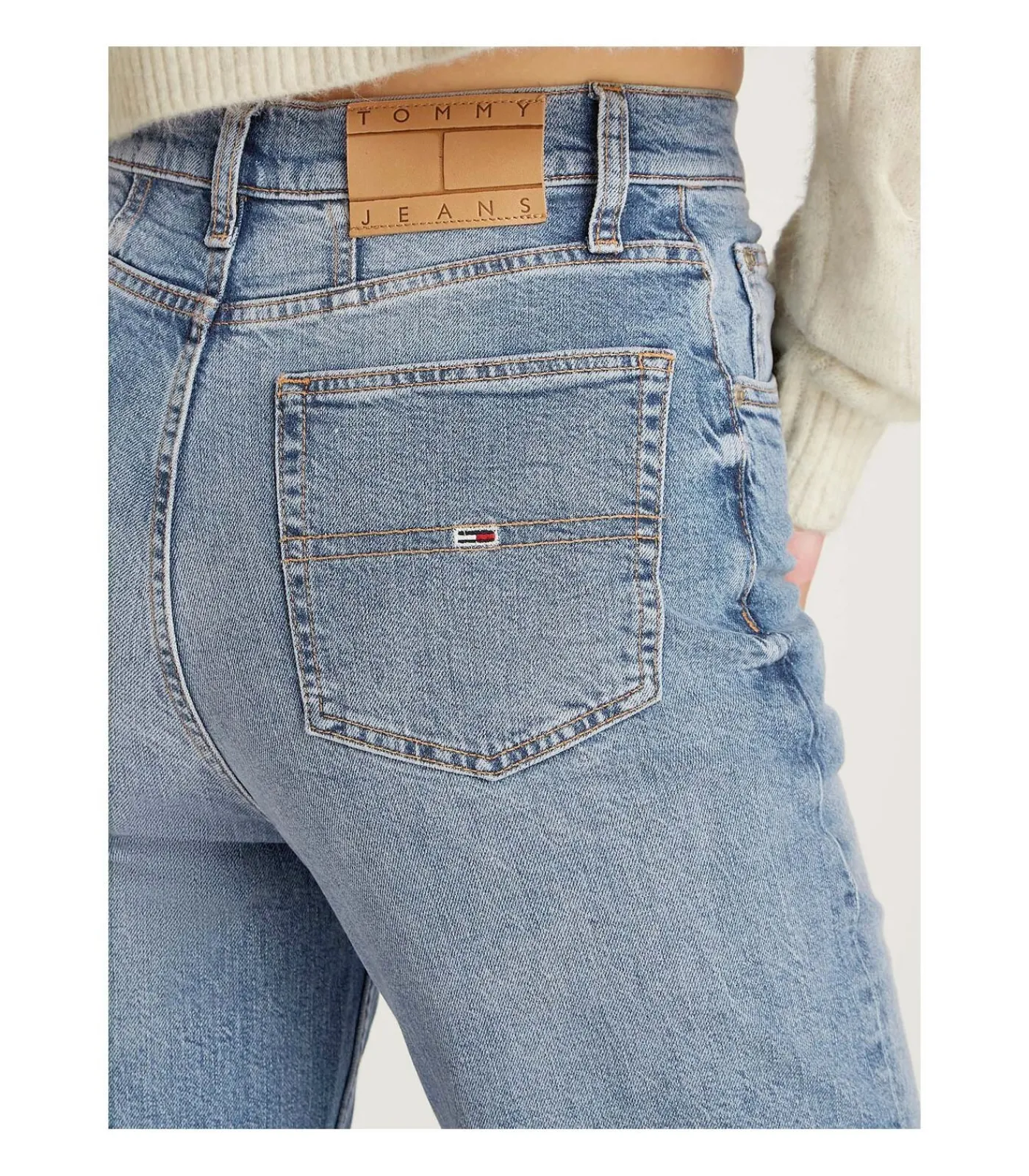 Tommy Jeans Mom Jean Uh Tpr Ai51 lightBlue Online