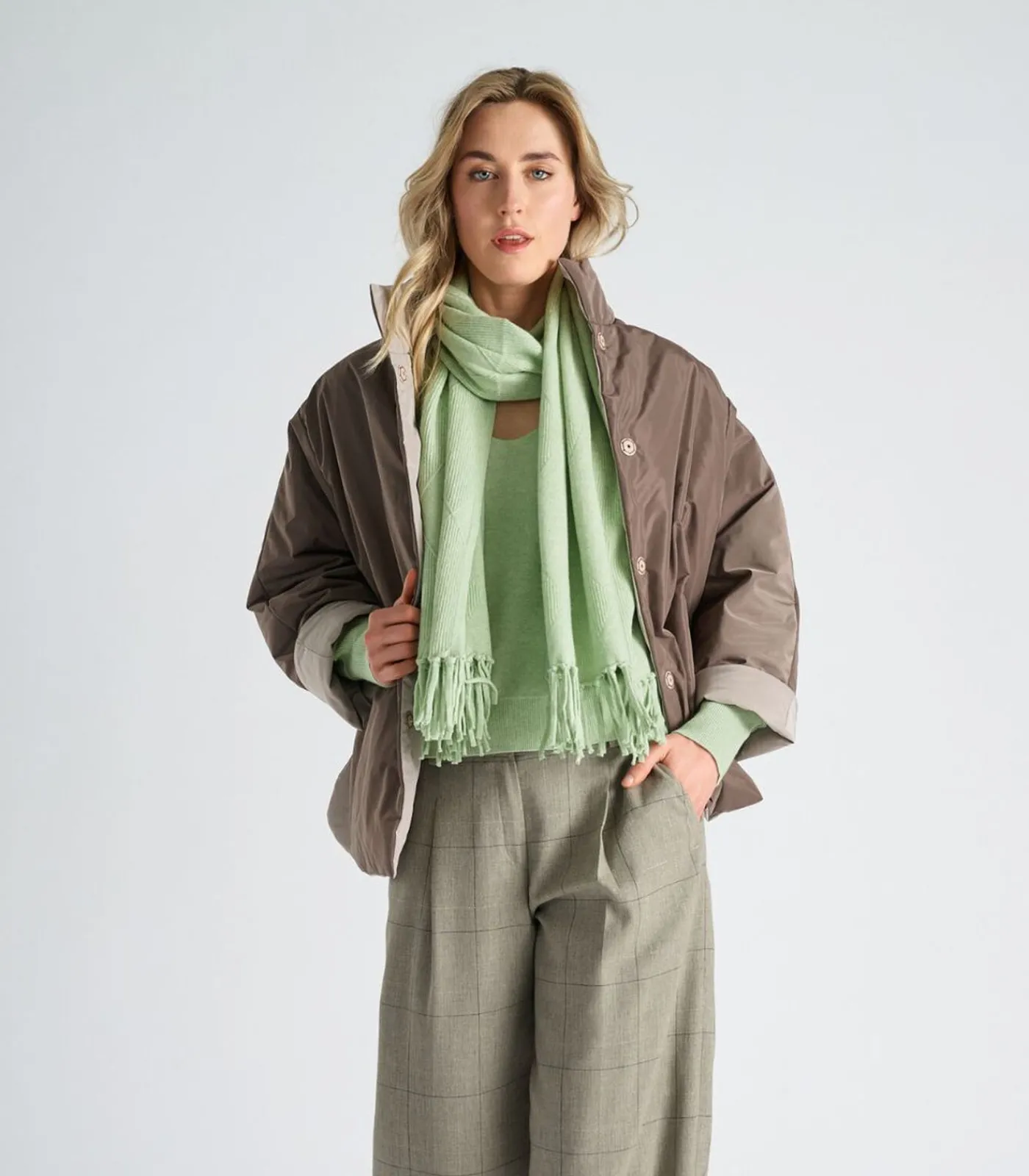 Marie Méro Reversible jasje in en vison taupe New