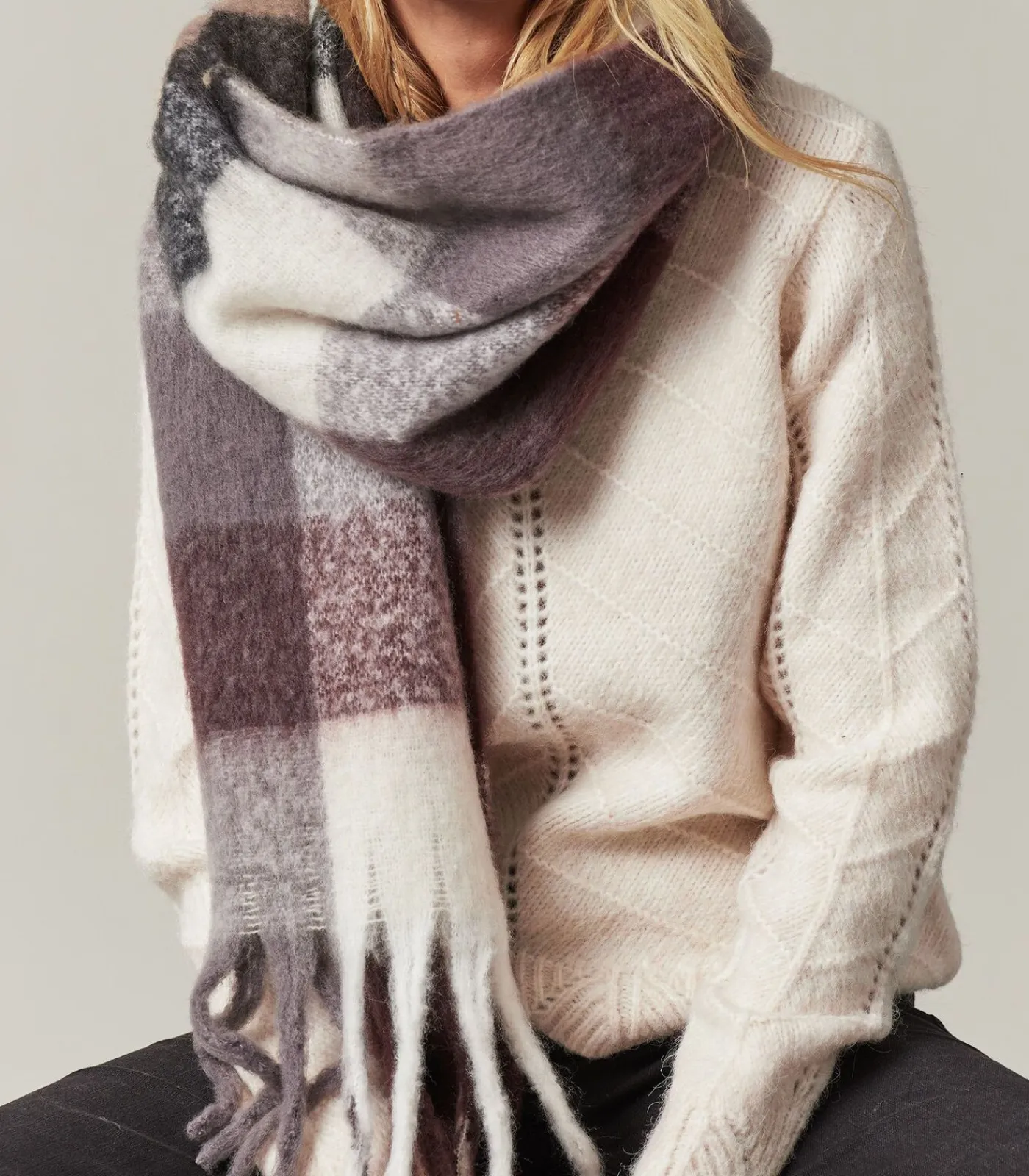 Deeluxe REYA - Volumineuze geruite sjaal lightBrown