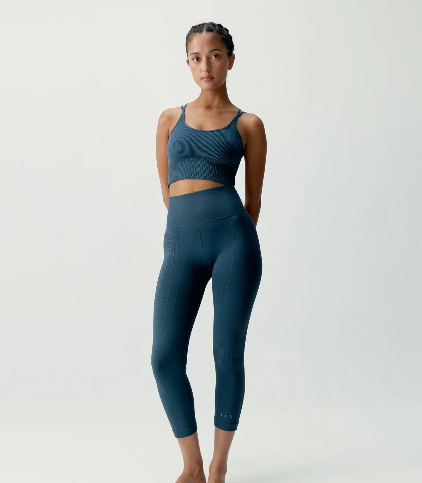 Born Living Yoga Sportbeha Devika navyBlue New