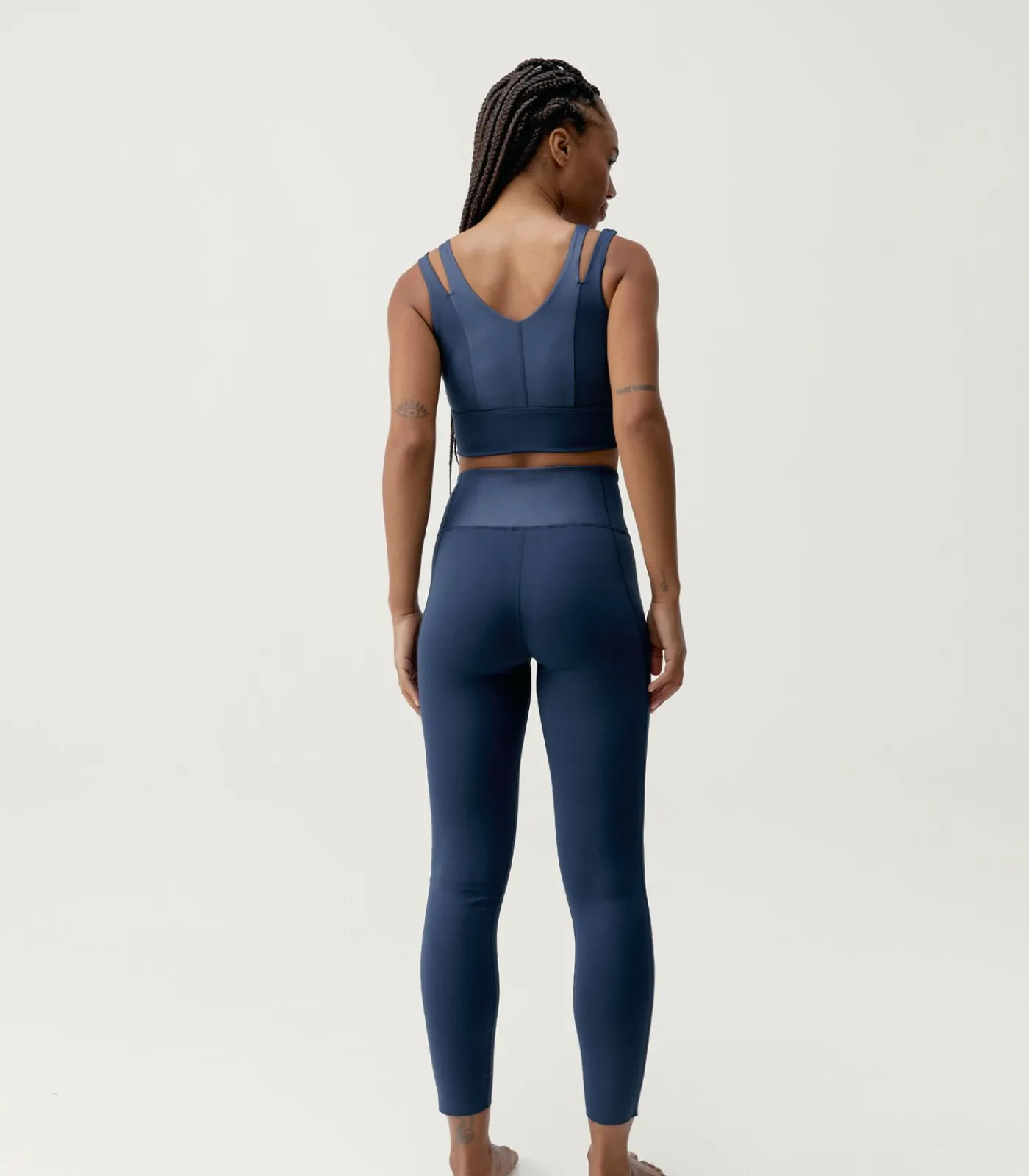 Born Living Yoga Top Maan navyBlue Online