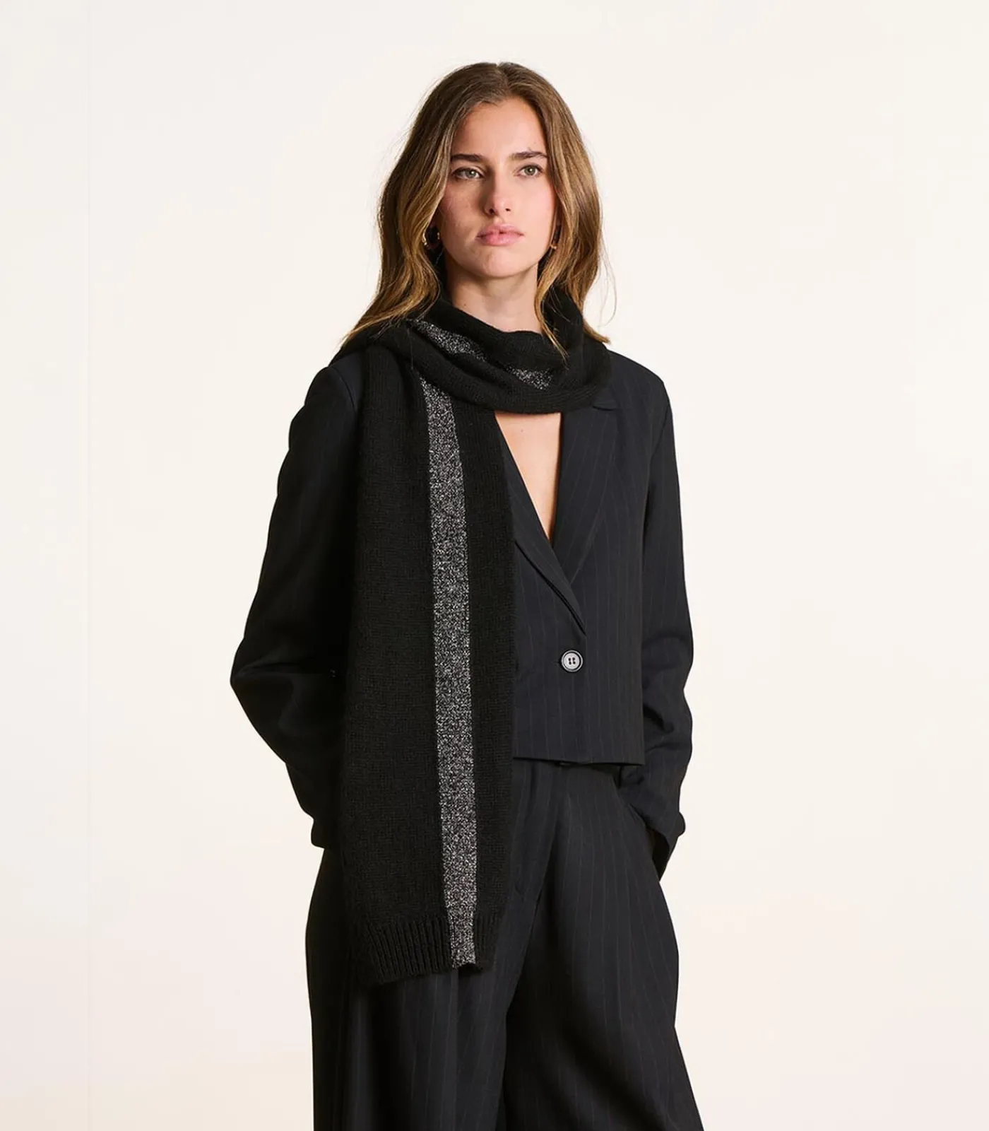 La Fée Maraboutée Zwarte gebreide sjaal met zilveren lurex black Best