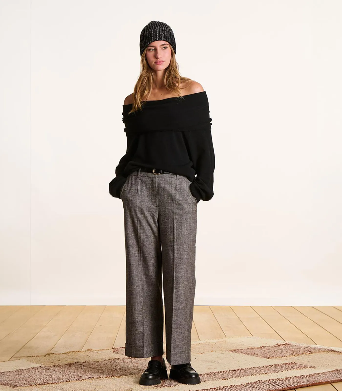La Fée Maraboutée Zwarte muts met zilveren lurex, gebreid black New